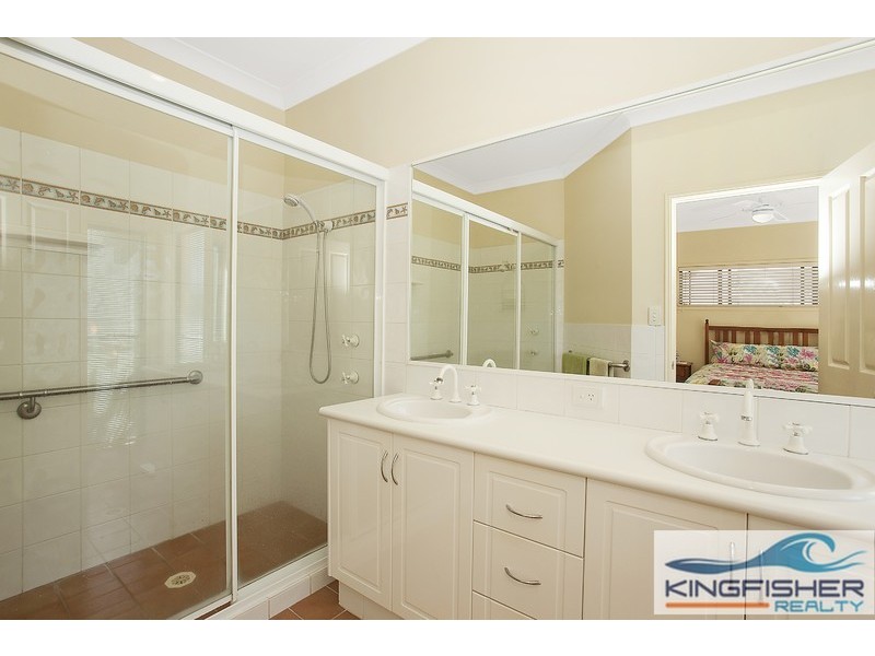 132 Dunlin Drive, Burleigh Waters QLD 4220