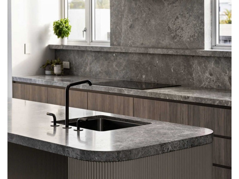 8B Marlin Court, Palm Beach QLD 4221