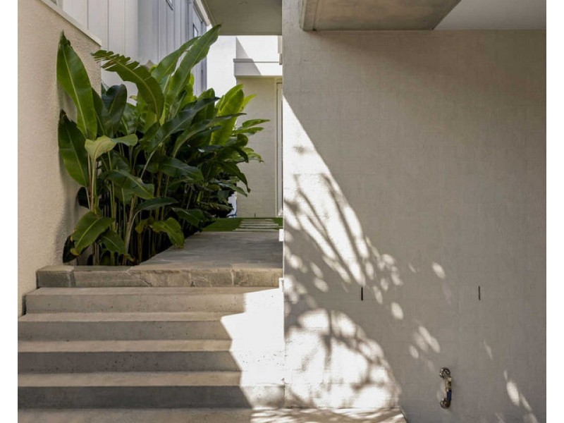 8B Marlin Court, Palm Beach QLD 4221