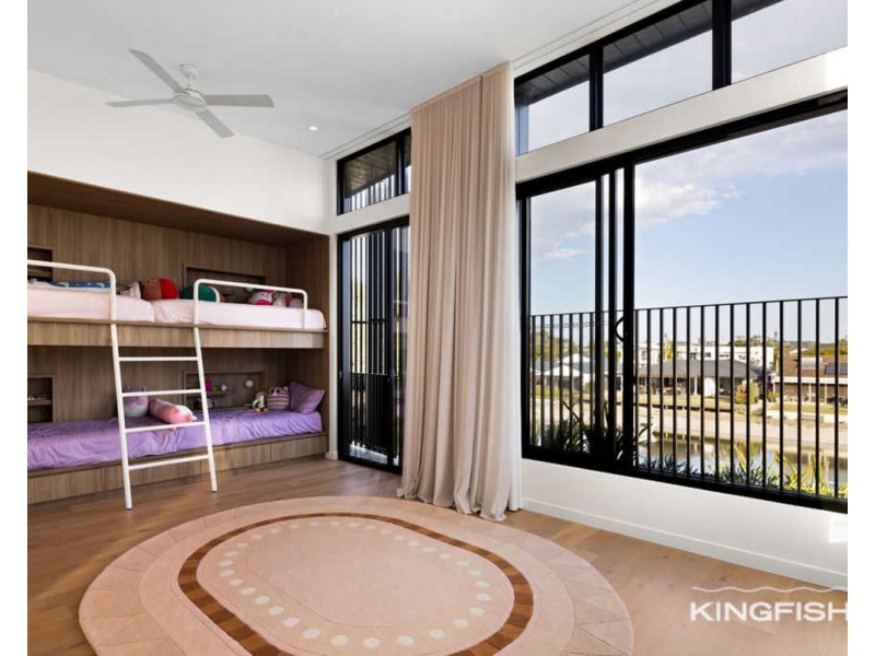 8B Marlin Court, Palm Beach QLD 4221