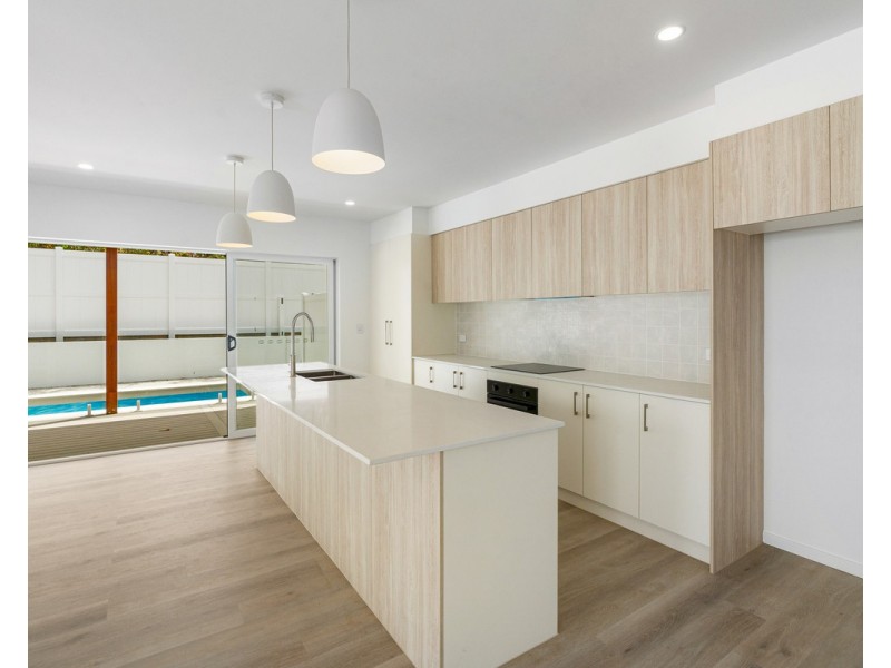 1/87 Tabilban, Burleigh Heads QLD 4220