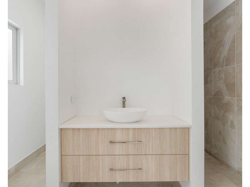 1/87 Tabilban, Burleigh Heads QLD 4220