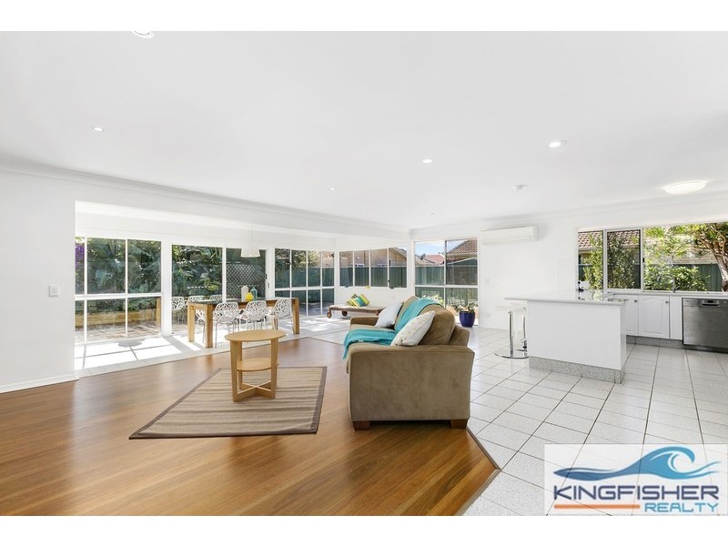 36 Pintail Crescent, Burleigh Waters QLD 4220