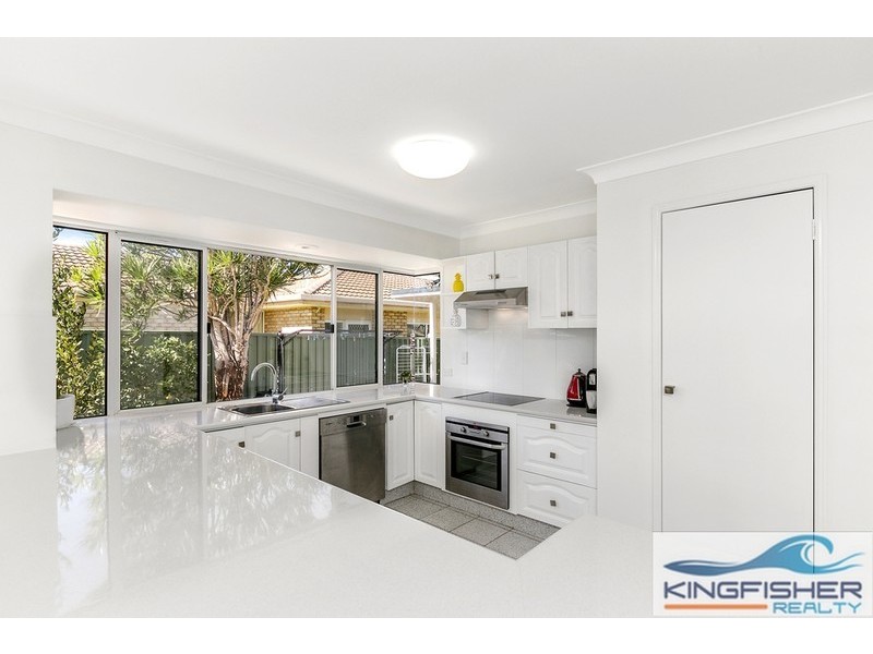 36 Pintail Crescent, Burleigh Waters QLD 4220