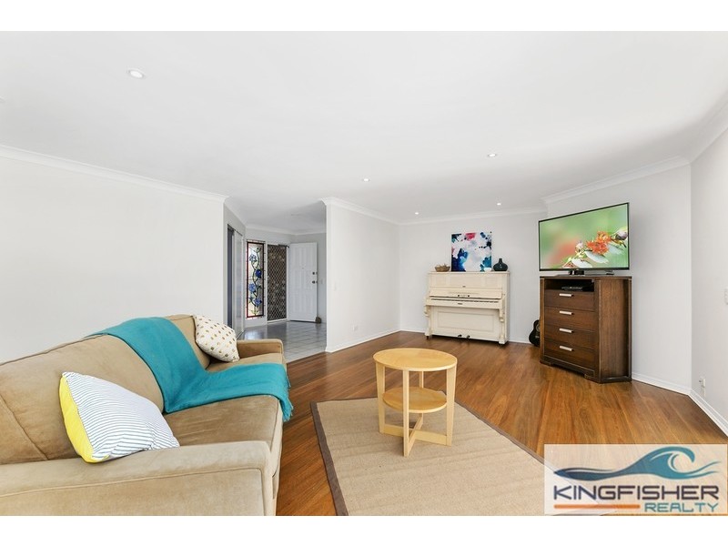 36 Pintail Crescent, Burleigh Waters QLD 4220