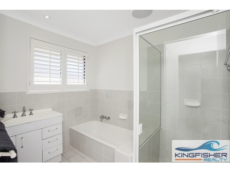 48 Dunlin Drive, Burleigh Waters QLD 4220