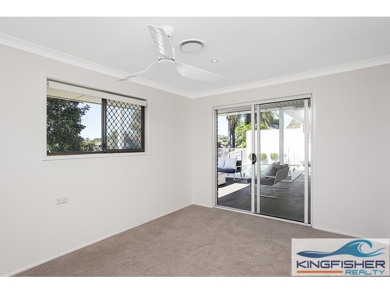 48 Dunlin Drive, Burleigh Waters QLD 4220