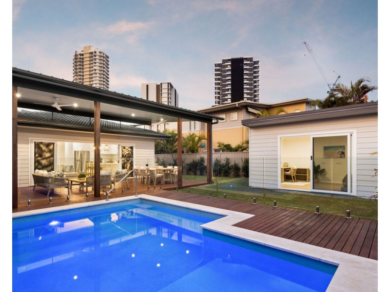 12 Diana Avenue, Burleigh Heads QLD 4220