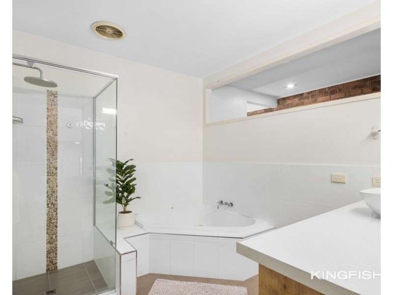 9 Reserve Street, Burleigh Heads QLD 4220