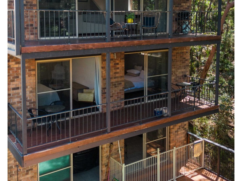 9 Reserve Street, Burleigh Heads QLD 4220