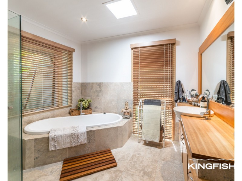 22 Killara Street, Currumbin Waters QLD 4223