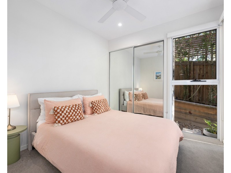 202A Ocean Parade, Burleigh Heads QLD 4220