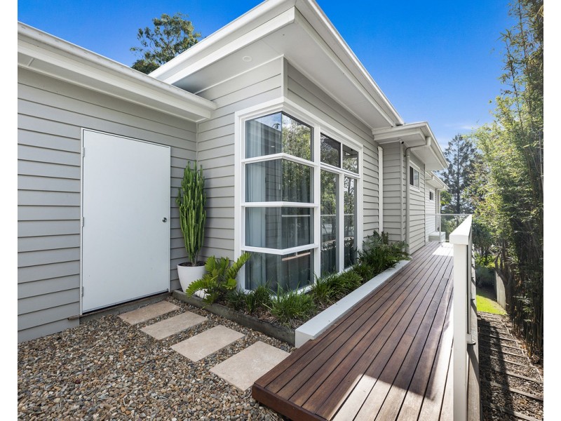202A Ocean Parade, Burleigh Heads QLD 4220