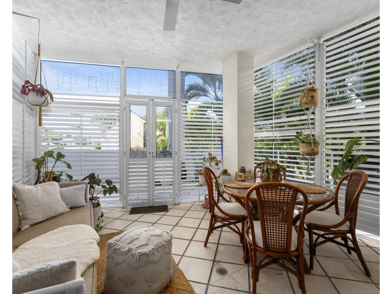 2/22 Burleigh Street, Burleigh Heads QLD 4220