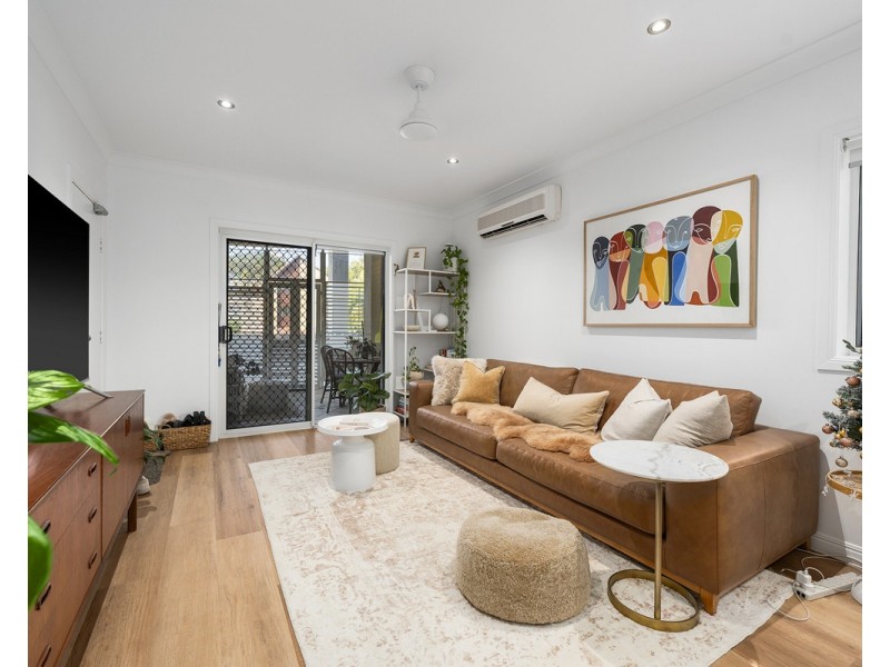 2/22 Burleigh Street, Burleigh Heads QLD 4220