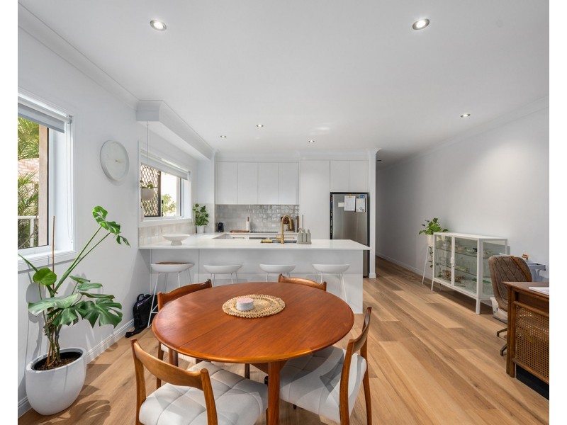 2/22 Burleigh Street, Burleigh Heads QLD 4220