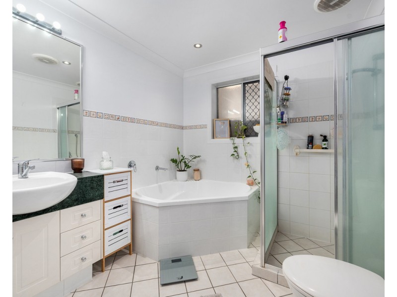 2/22 Burleigh Street, Burleigh Heads QLD 4220