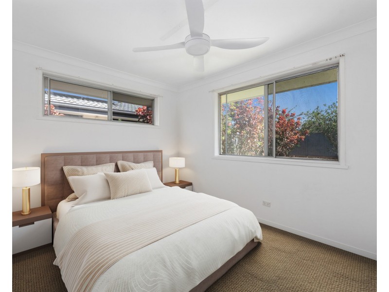 10 Sandpiper Drive, Burleigh Waters QLD 4220