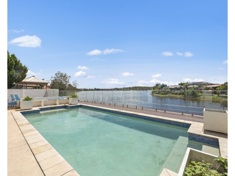 17 Cassowary Drive, Burleigh Waters QLD 4220