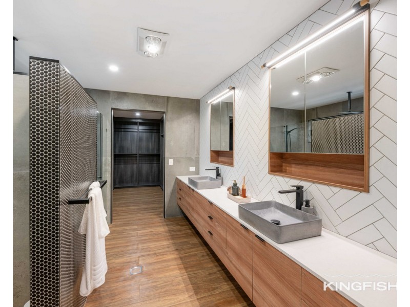 26 Anthony Drive, Burleigh Waters QLD 4220