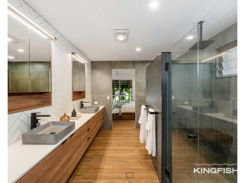 26 Anthony Drive, Burleigh Waters QLD 4220