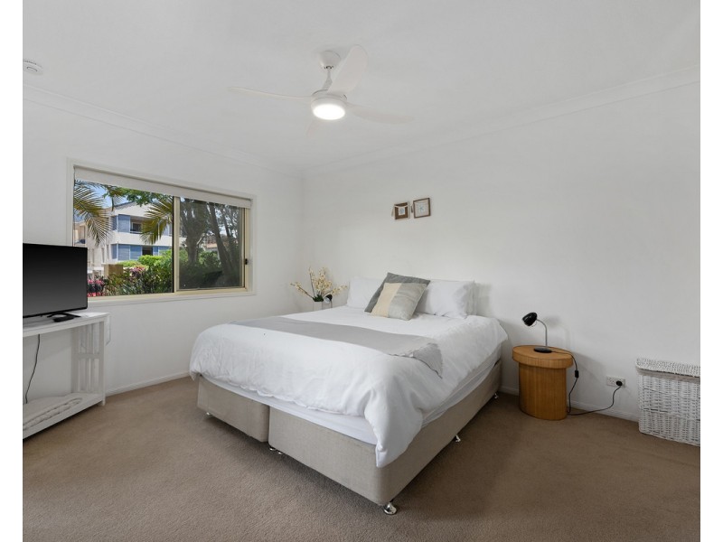 1/23 Stephens Street, Burleigh Heads QLD 4220
