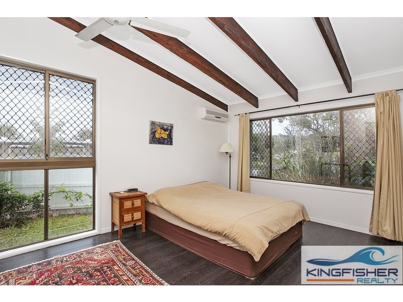 1 Parakeet Place, Burleigh Waters QLD 4220