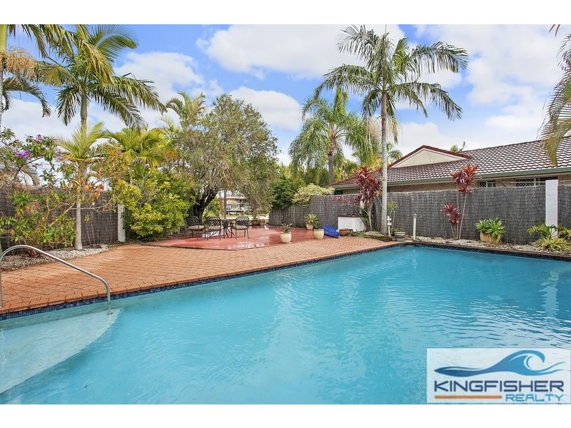 1 Parakeet Place, Burleigh Waters QLD 4220