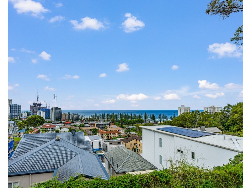 14 Hill Avenue, Burleigh Heads QLD 4220