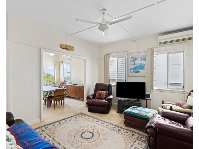 14 Hill Avenue, Burleigh Heads QLD 4220