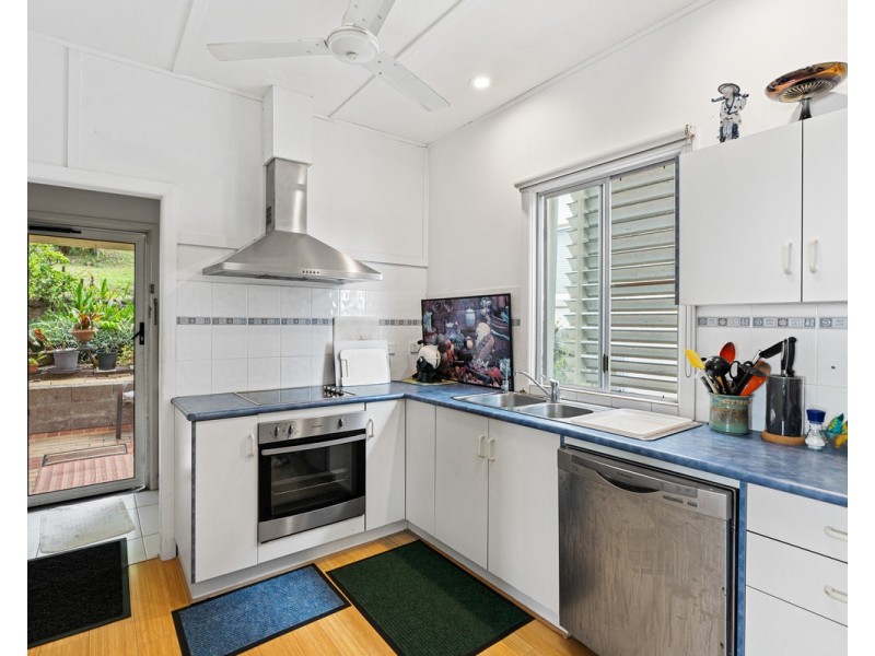 14 Hill Avenue, Burleigh Heads QLD 4220