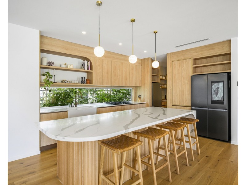 38 Burleigh Street, Burleigh Heads QLD 4220