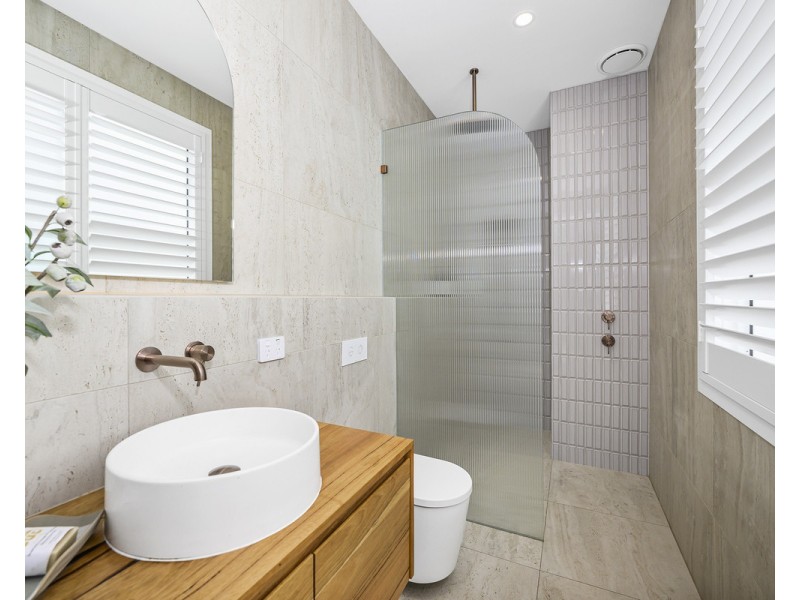 38 Burleigh Street, Burleigh Heads QLD 4220