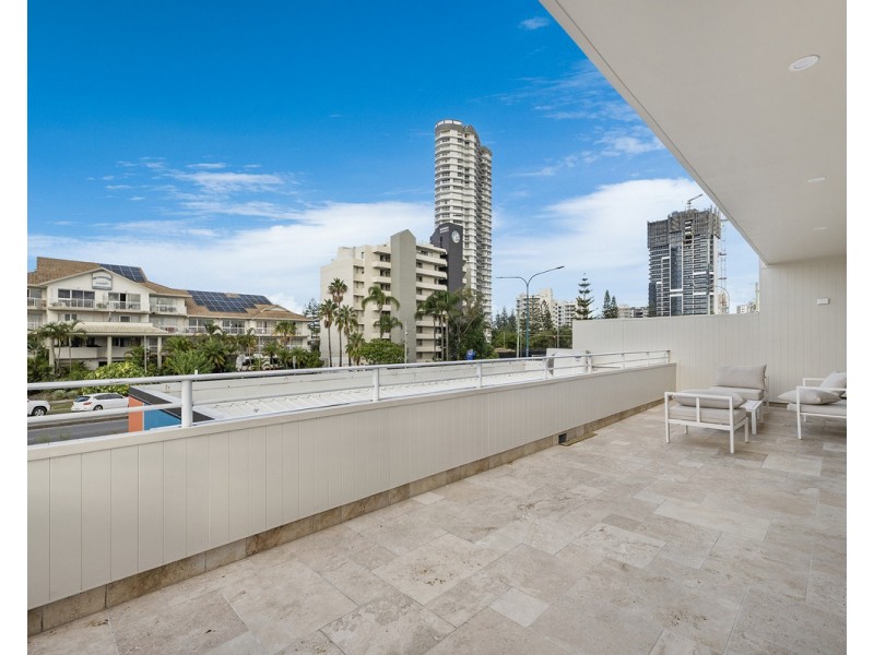 3/1920 Gold Coast Highway, Miami QLD 4220