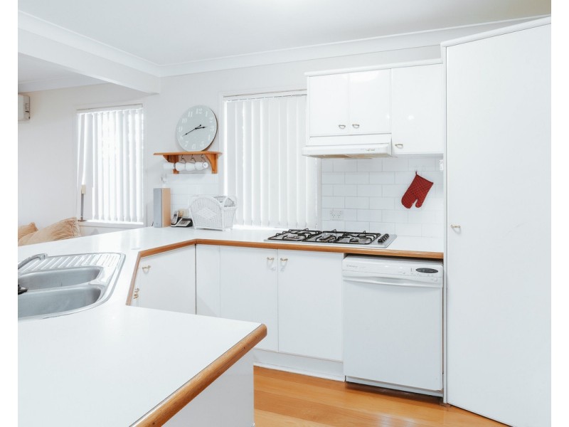 2/17 Ferny Fairway, Burleigh Heads QLD 4220