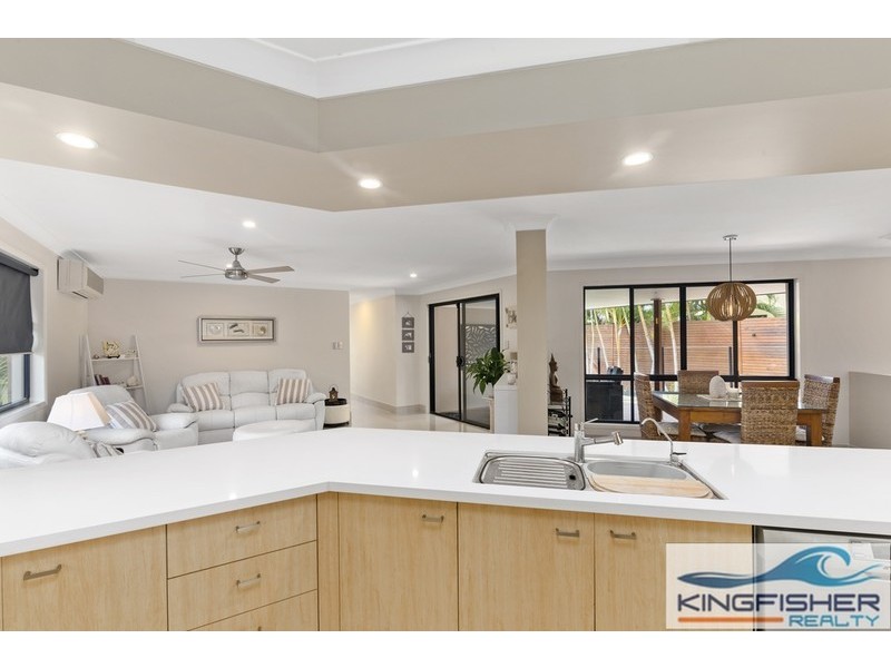 60 Sea Eagle Drive, Burleigh Waters QLD 4220