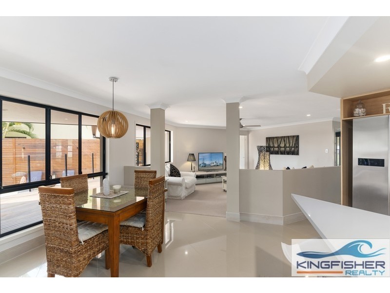 60 Sea Eagle Drive, Burleigh Waters QLD 4220