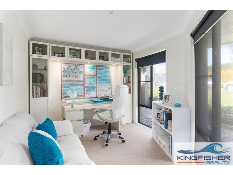 60 Sea Eagle Drive, Burleigh Waters QLD 4220