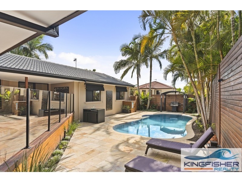 60 Sea Eagle Drive, Burleigh Waters QLD 4220
