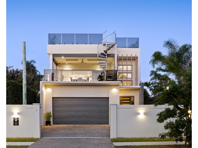 43 Nobby Parade, Miami QLD 4220