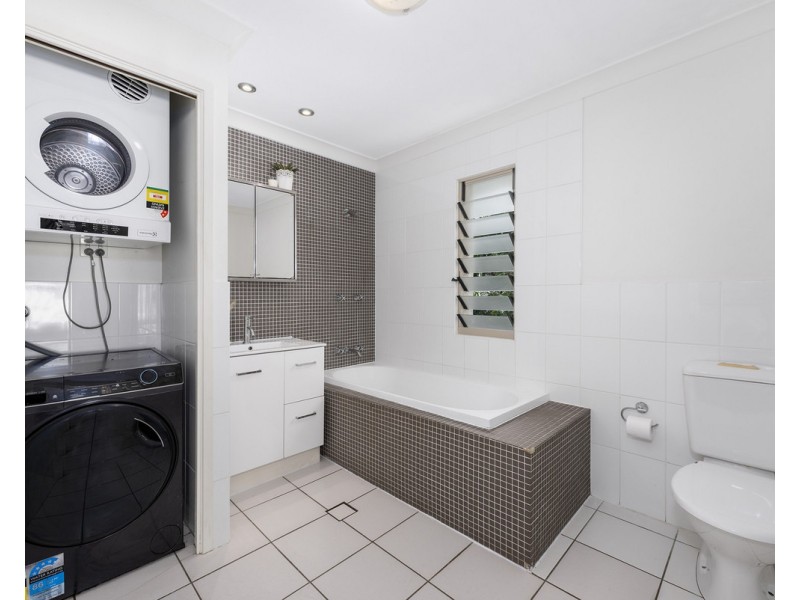 46 Twelfth Avenue, Palm Beach QLD 4221
