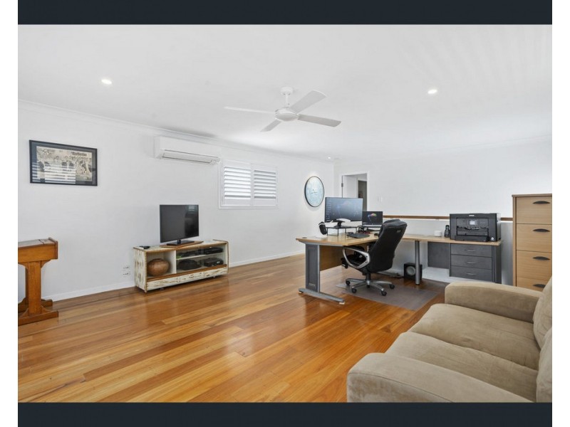36 Bluejay Street, Burleigh Waters QLD 4220
