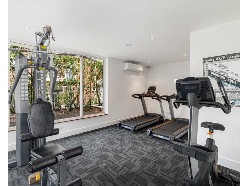 510/2 Creek Street, Coolangatta QLD 4225