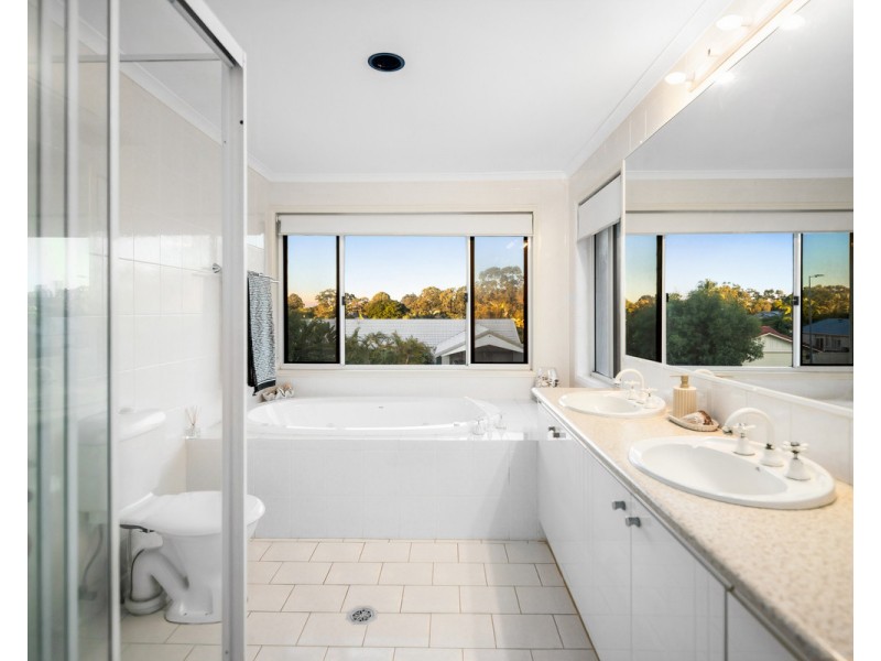67 Camberwell Circuit, Robina QLD 4226