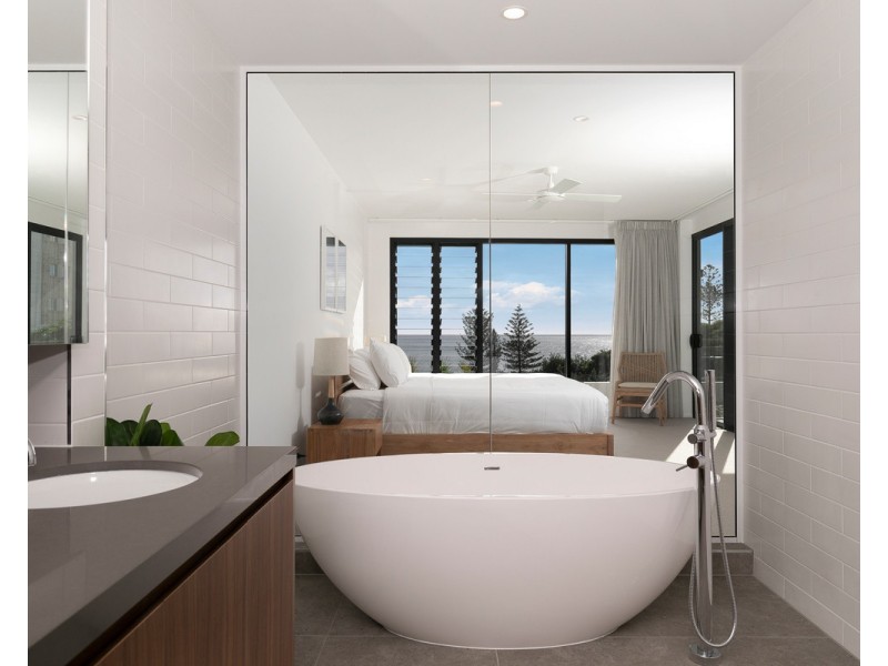 2/1 Nathan Street, Burleigh Heads QLD 4220