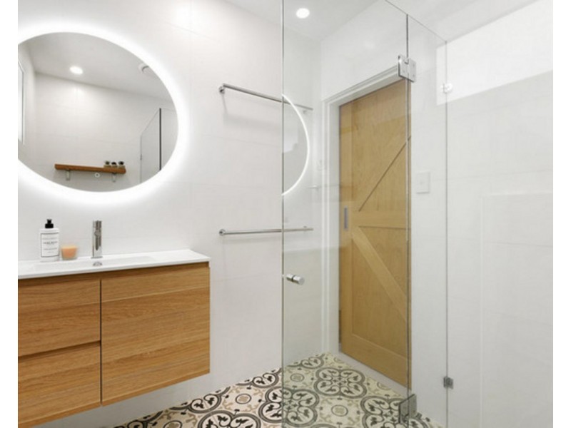 2/8 Russell Court, Miami QLD 4220