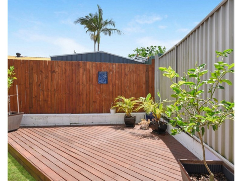 2/8 Russell Court, Miami QLD 4220