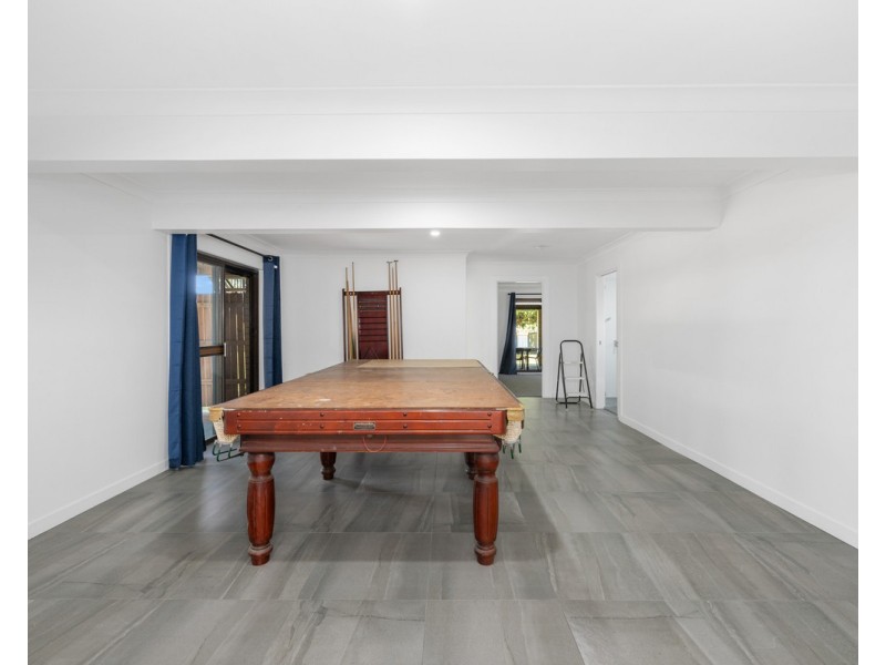 28 Tallebudgera Creek Road, Burleigh Heads QLD 4220