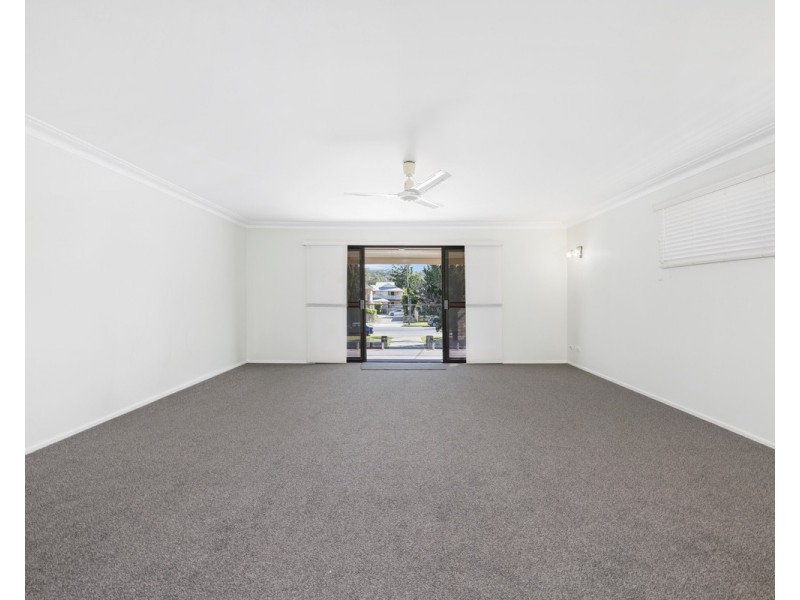 28 Tallebudgera Creek Road, Burleigh Heads QLD 4220