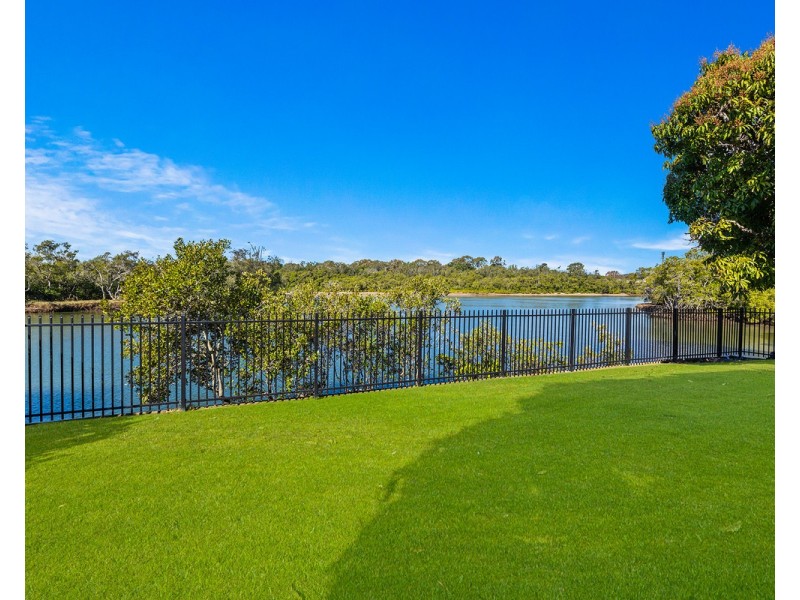 28 Tallebudgera Creek Road, Burleigh Heads QLD 4220